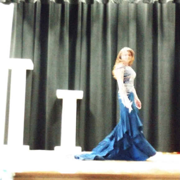 Tony Bowls - Picture 3 of 3